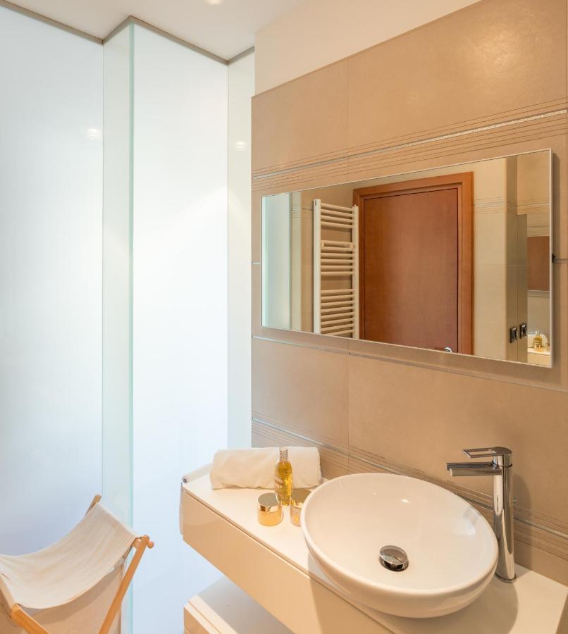 Luxurious City Retreat With Pool Sibenik Bagian luar foto