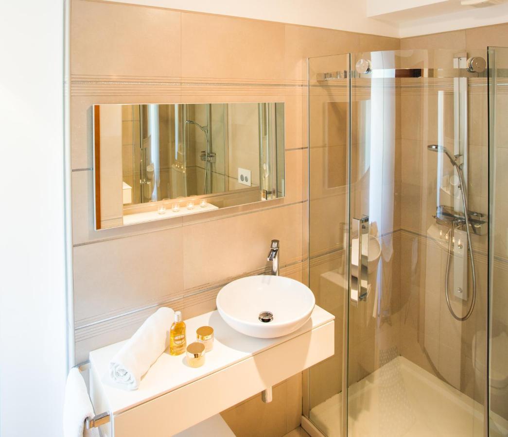 Luxurious City Retreat With Pool Sibenik Bagian luar foto